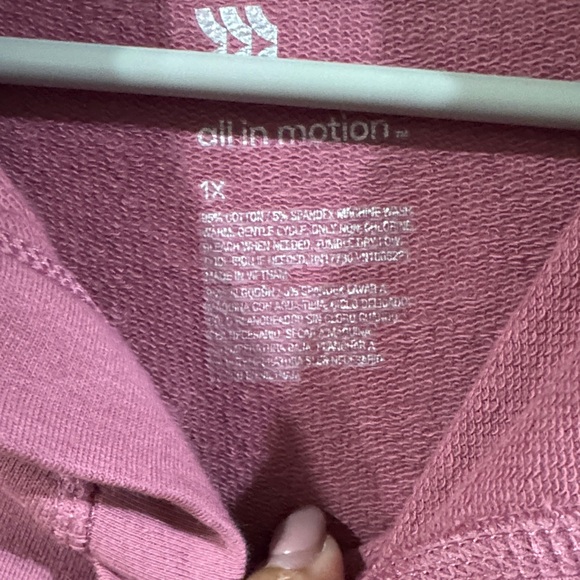 Size 1X Womens All in Motion Women's Rose Red Hoodie - Picture 3 of 4
